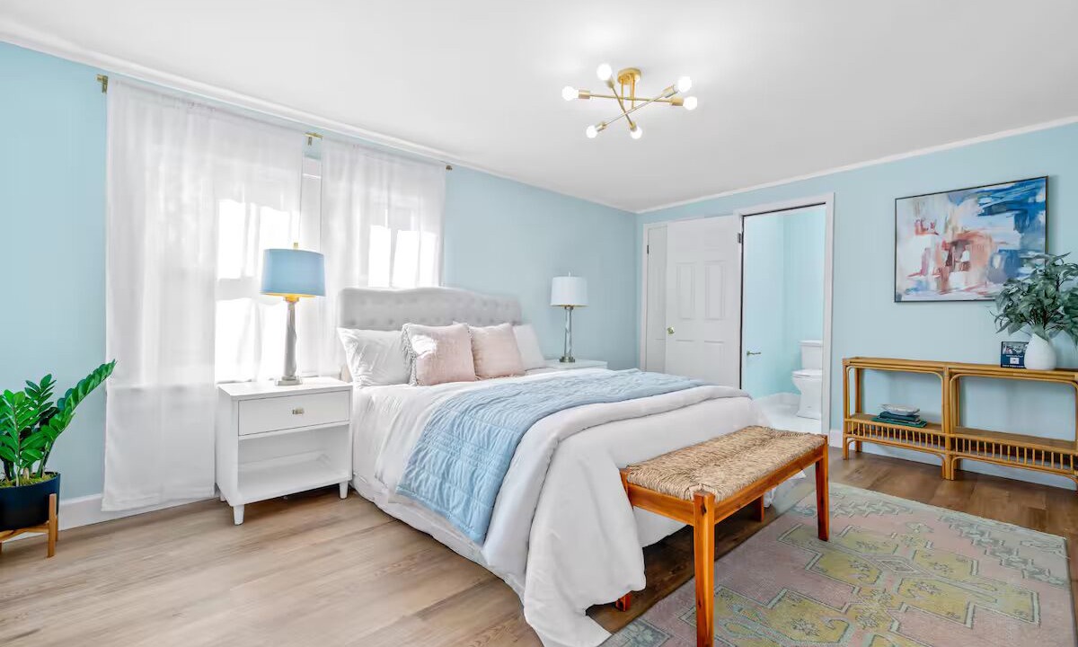 Photo of Bedroom in Midtown