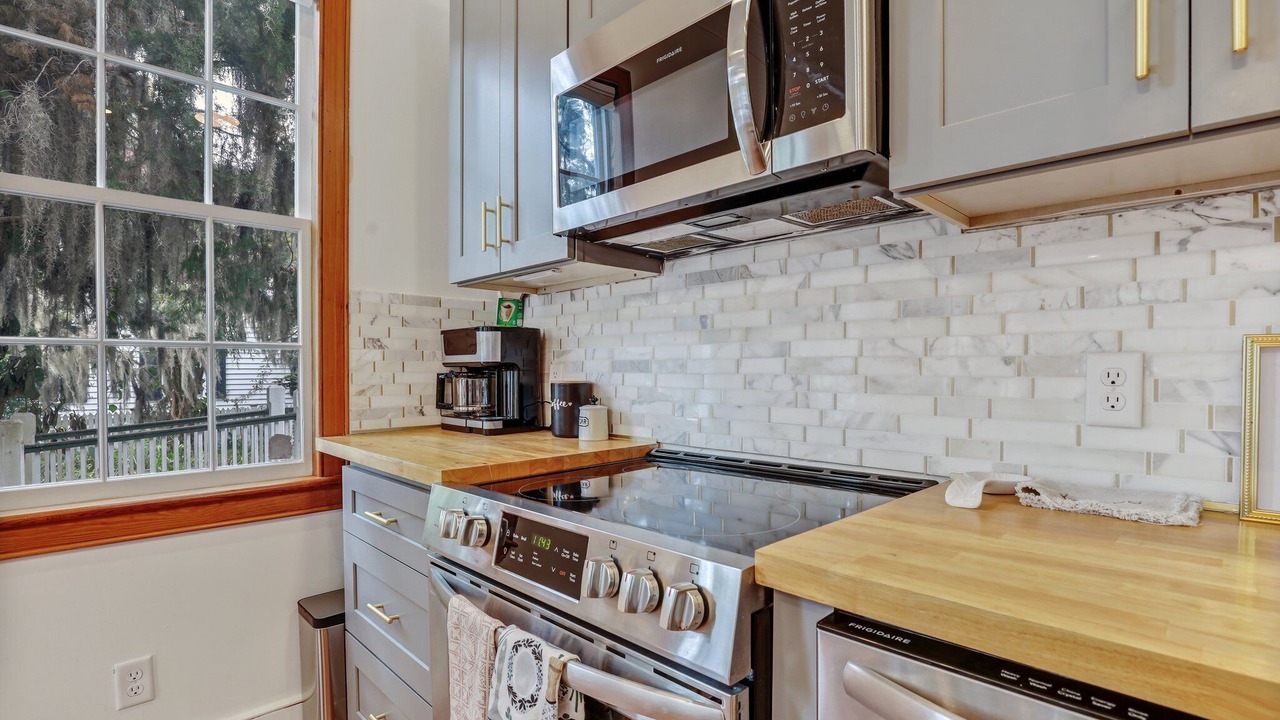 Photo of Kitchen in Historic District