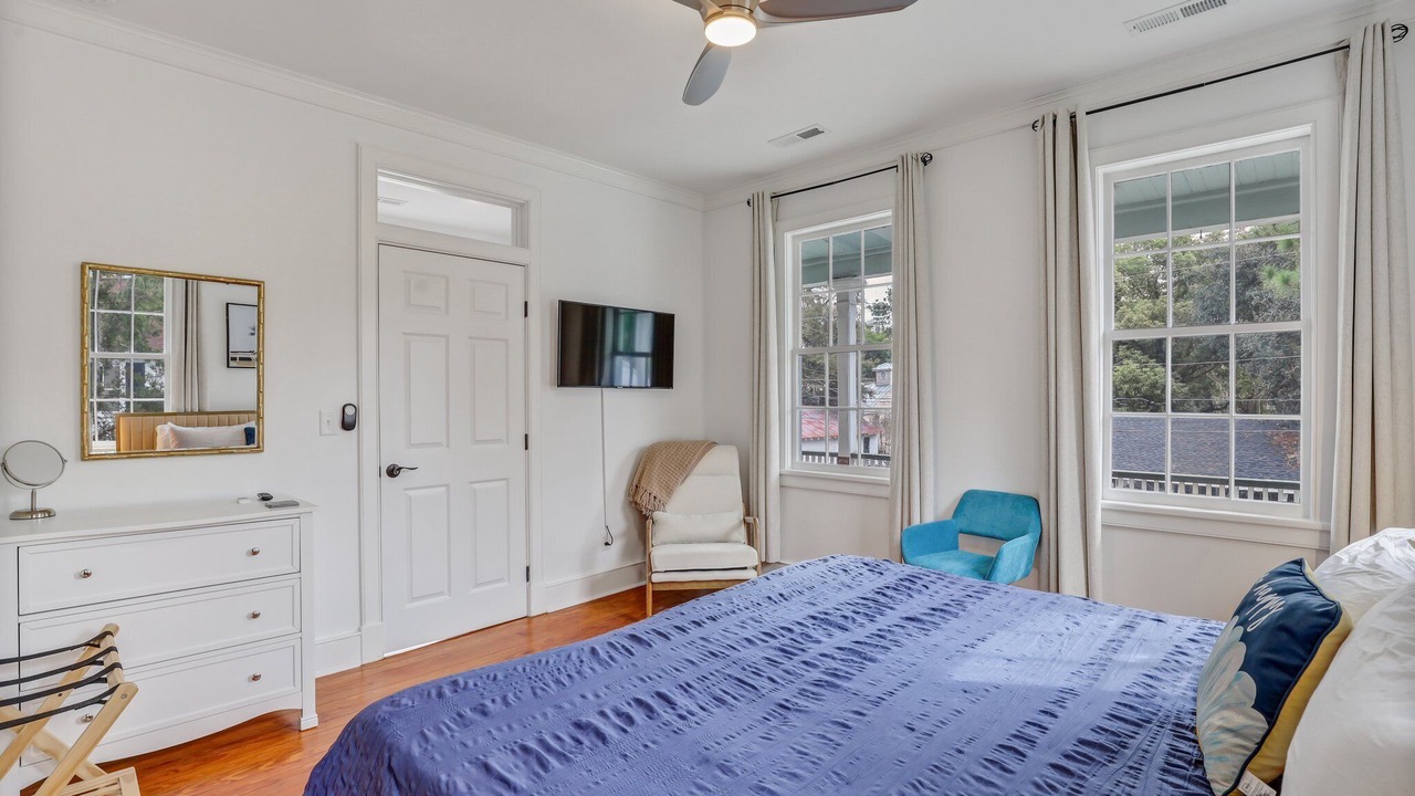 Photo of Bedroom in Historic District