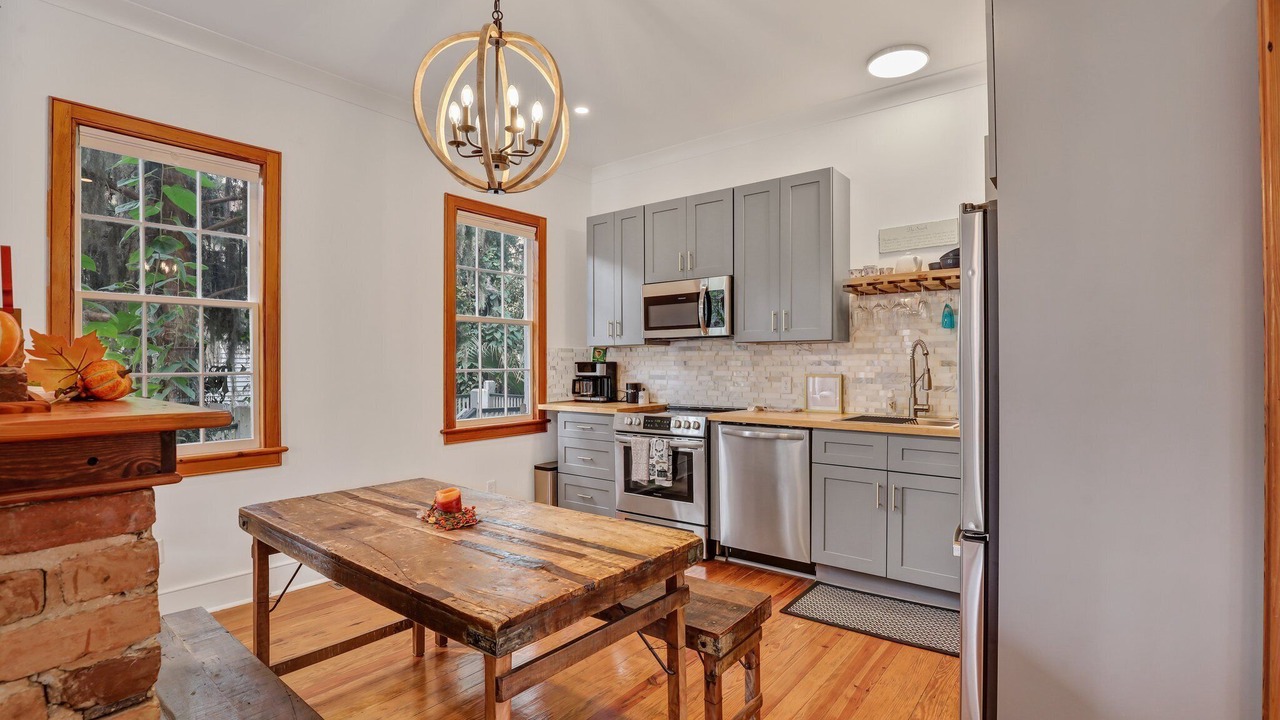Photo of Kitchen in Historic District
