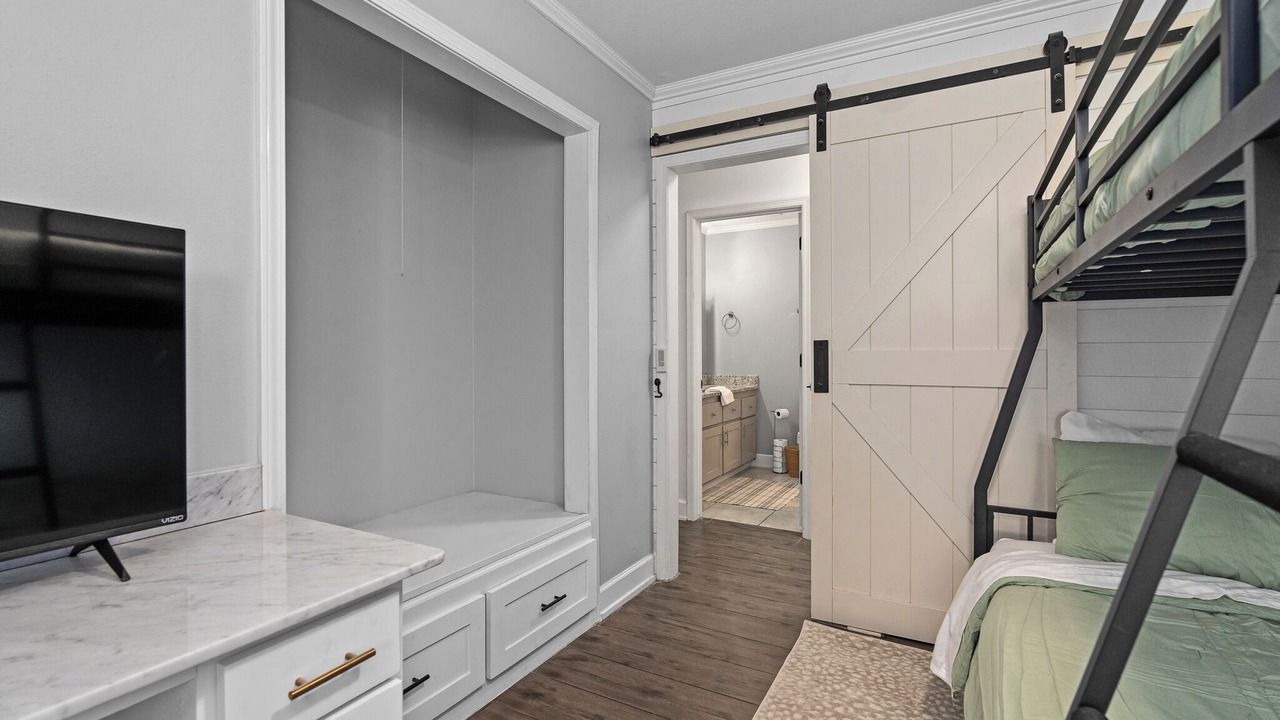 Photo of Bedroom in Springdale