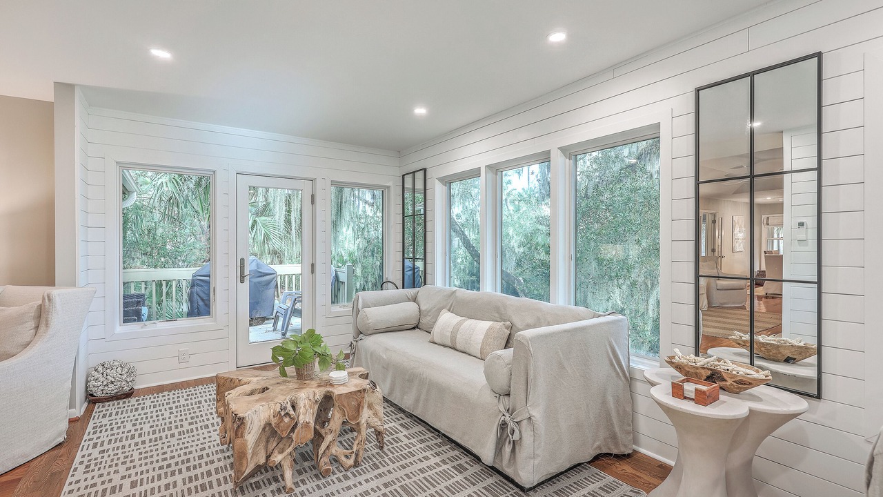 Photo of Livingroom in Seabrook Island
