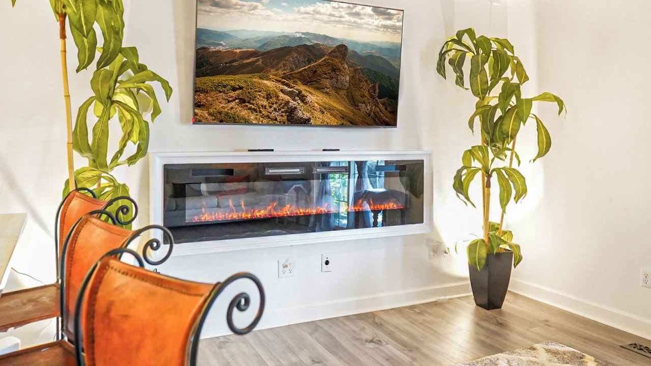 Photo of Livingroom in Goose Creek