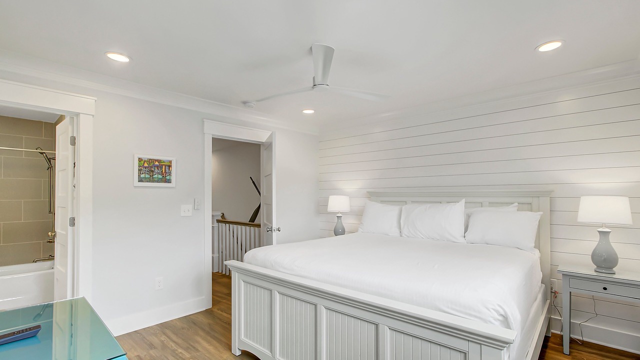 Photo of Bedroom in Pelican Bay
