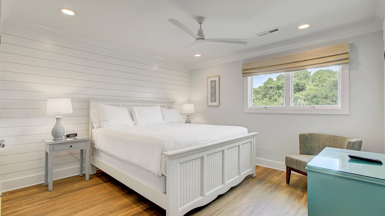 Photo of Bedroom in Pelican Bay