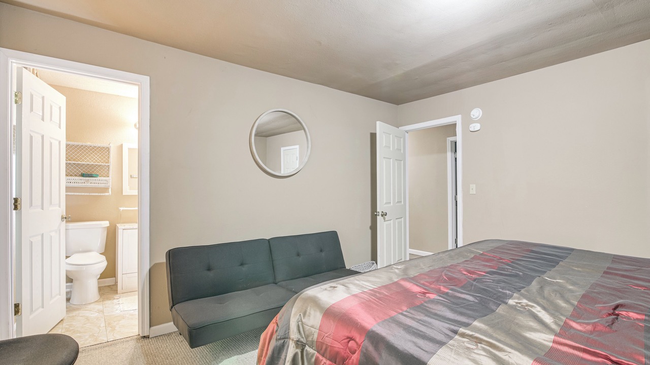 Photo of Bedroom in Poplar Grove