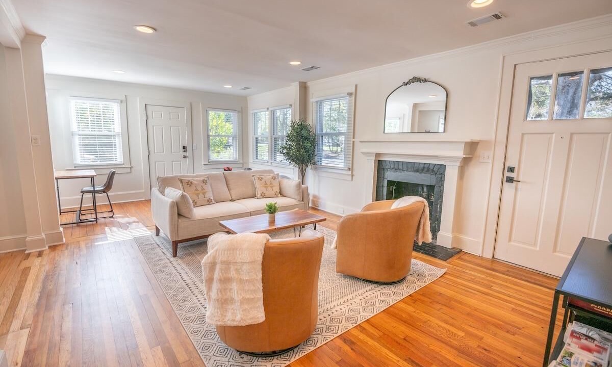 Photo of Livingroom in North Charleston