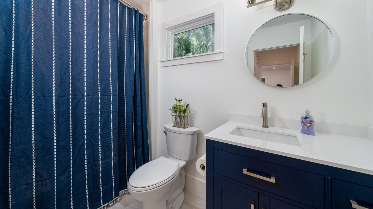 Photo of Bathroom in Tarpon Pond
