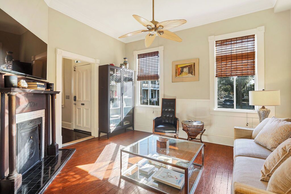 Photo of Livingroom in Metropolitan