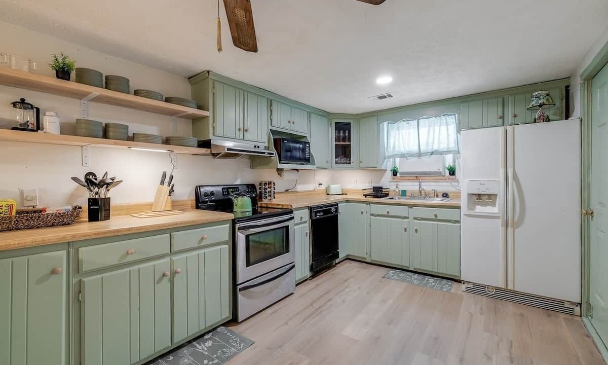 Photo of Kitchen in Pooler