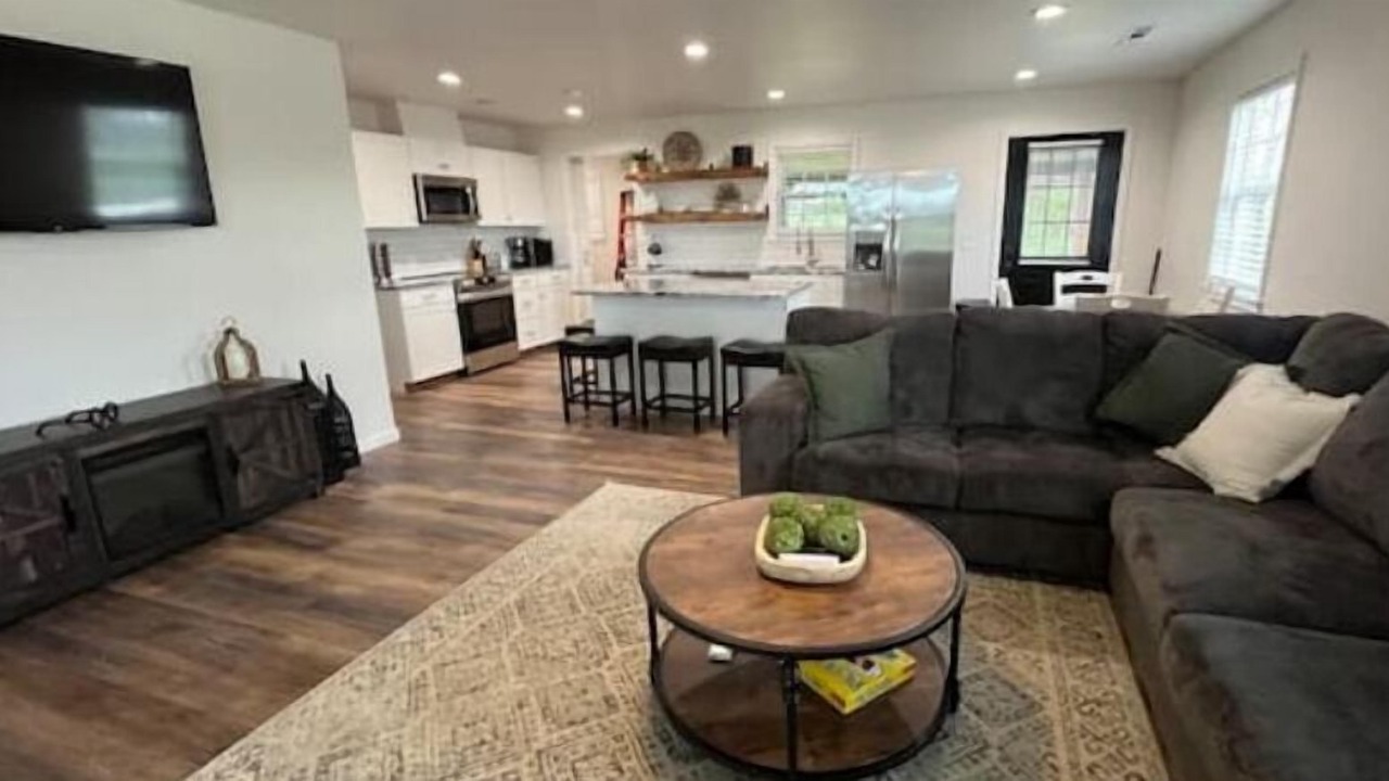 Photo of Livingroom in Farmington