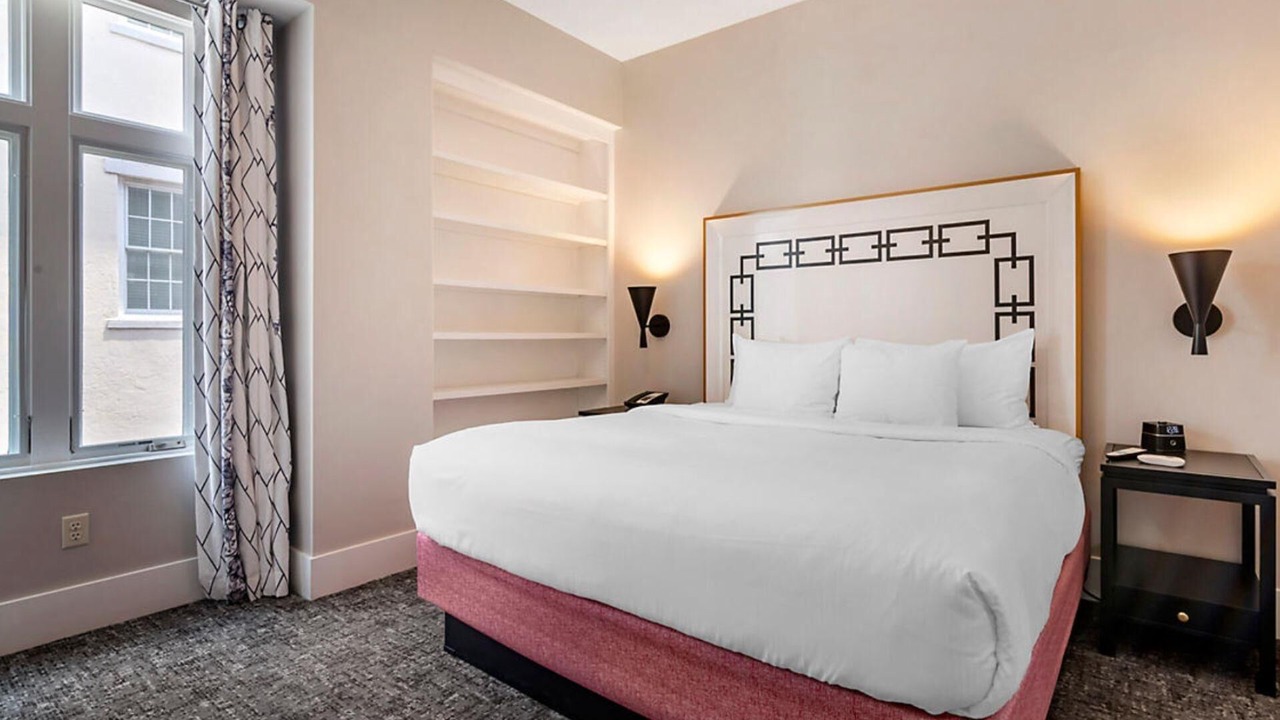 Photo of Bedroom in Historic District - North