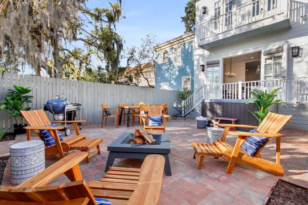 Photo of Others in Savannah Victorian District