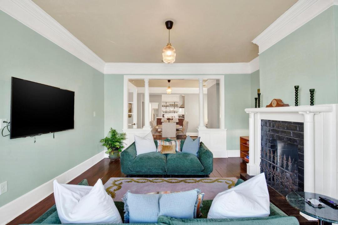 Photo of Livingroom in Beach Institute