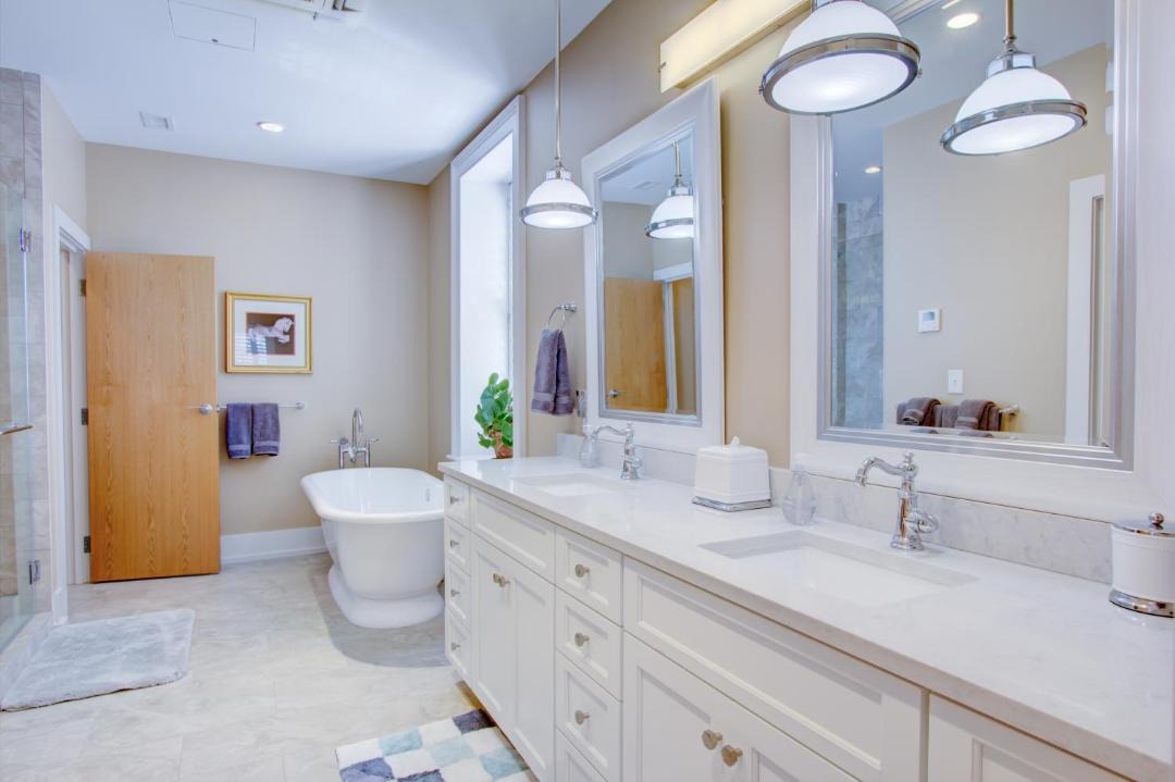 Photo of Bathroom in Charleston Historic District