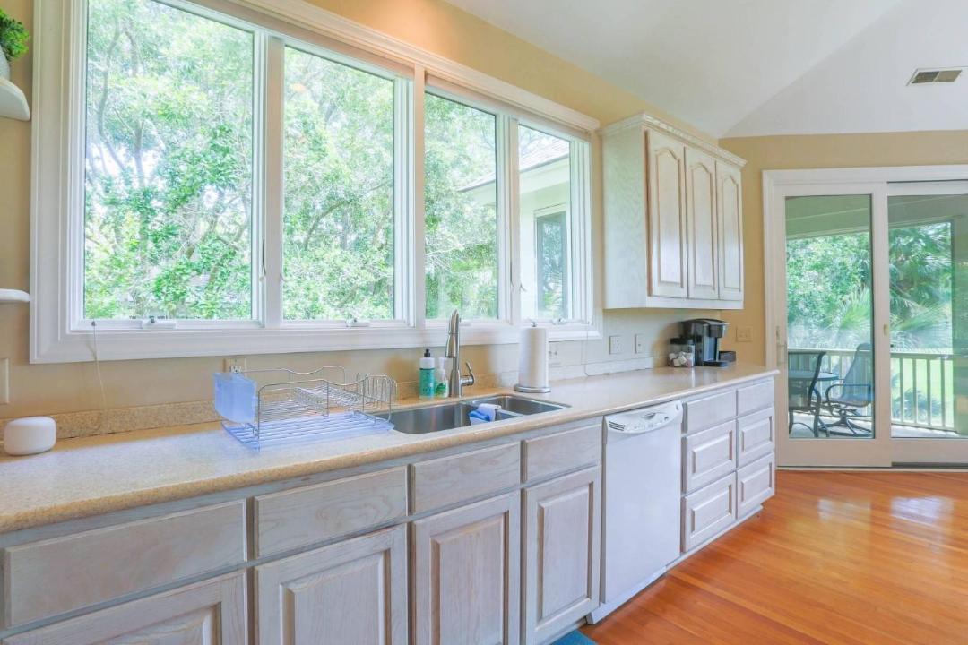 Photo of Kitchen in Vanderhorst Plantation
