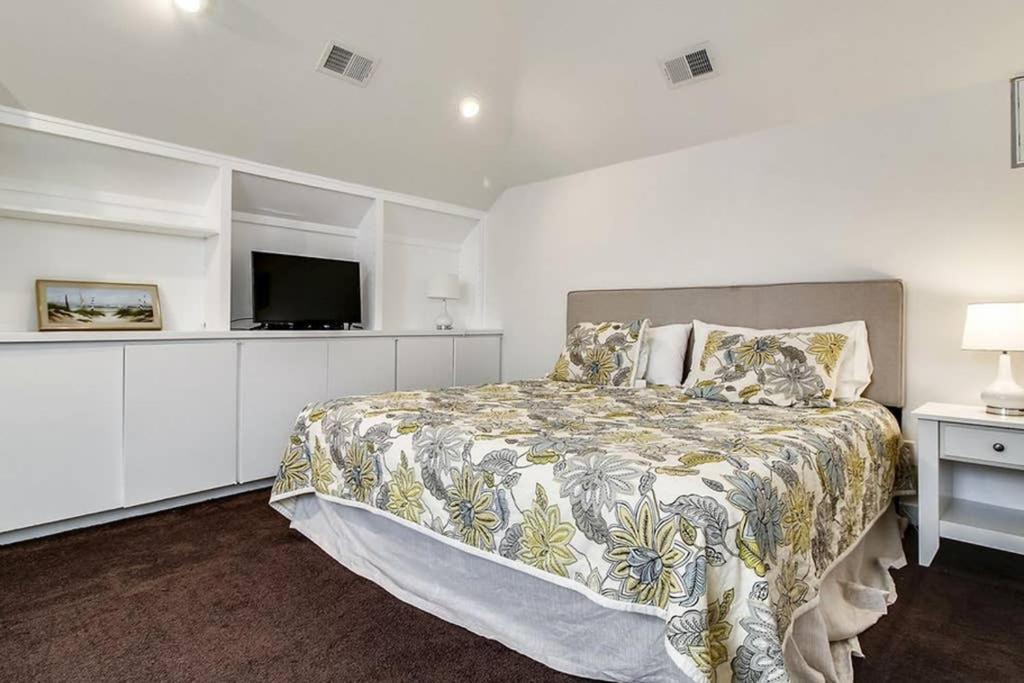 Photo of Bedroom in South Beach