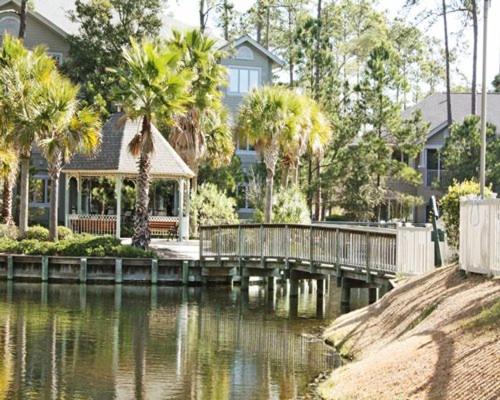 Photo of Buildings in Palmetto Dunes