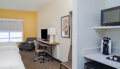 Standard Room, 2 Queen Beds (Top Floor)