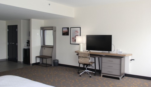 Premium Room, 1 King Bed