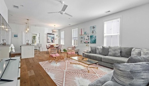 House, Multiple Beds (Sweet Retreat, Old Village, 5 mins to)