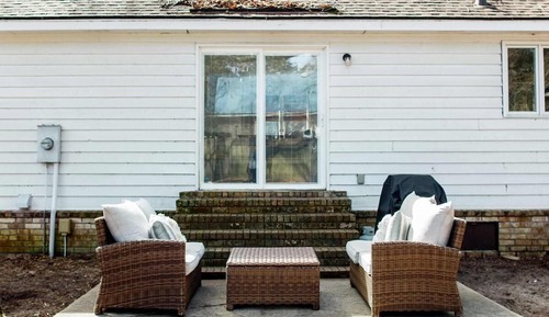 House, Multiple Beds (Southern Serenity, Fenced in Yard, Pe)