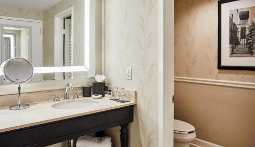 King Room with Accessible Shower - Disability Access