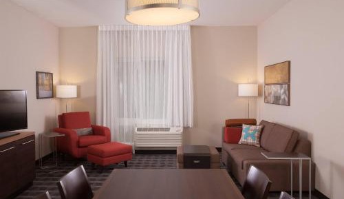 Two-Bedroom Suite