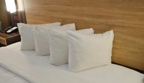 One-Bedroom King Suite - Non-Smoking