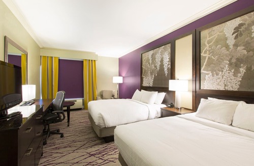 Historic District - North Hotel | DoubleTree by Hilton Historic Savannah