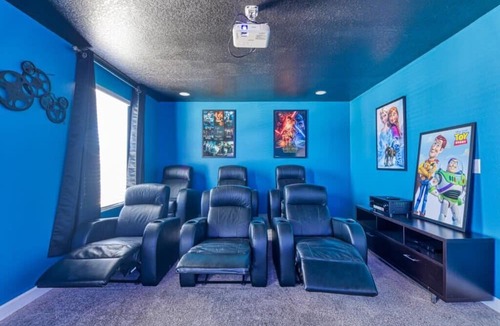 Davenport Cottage | Perfect Vacay, Themed Rooms, Game Room & Theater
