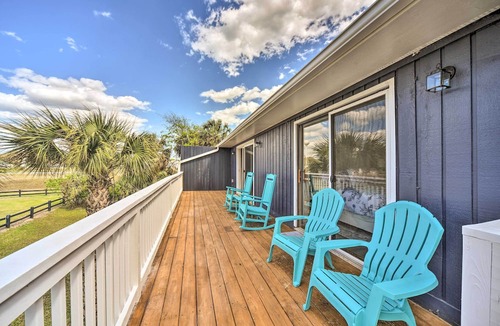 Edisto Island Cottage | Sunny Edisto Island Duplex - Half Mile to Beach!