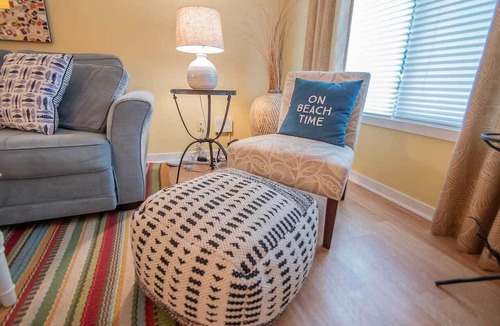 Hilton Head Villa | Walk to Hilton Head Island Beach: Villa w/Balcony