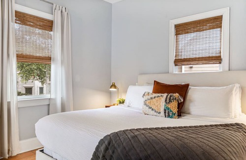 Westside Apartment | Spacious Apartment Downtown