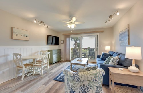 North Forest Beach Apartment | Oceanfront Breakers 137 Condo w/Sunrise Views!