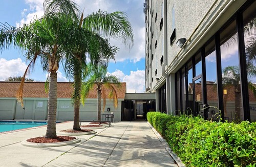 Read Boulevard East Apartment | Le Parc Hotel: Your Cozy Retreat Just Minutes from New Orleans' Magic!nn