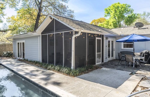 Old Village House | 3 BR with private pool close to beaches