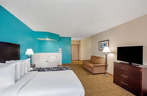 Fruitville Hotel | Comfort Inn & Suites Sarasota I75
