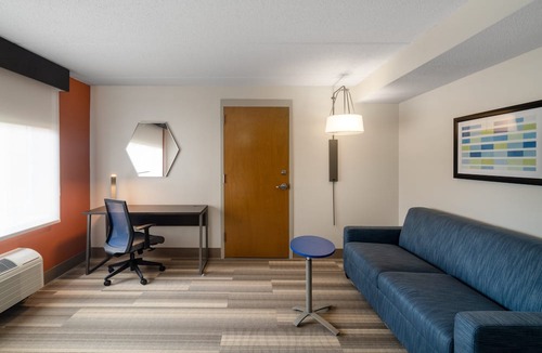 Bluffton Hotel | Holiday Inn Express Bluffton at Hilton Head Area by IHG