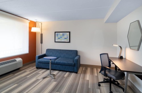 Bluffton Hotel | Holiday Inn Express Bluffton at Hilton Head Area by IHG