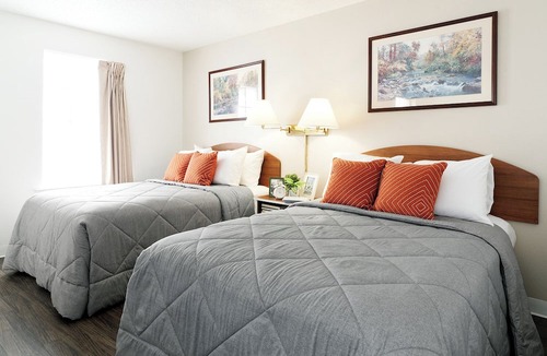 West Ashley Apartment | InTown Suites Extended Stay Charleston SC - West Ashley