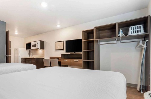 Kenner - Louis Armstrong International Airport Hotel | Extended Stay America Suites - New Orleans - Airport - I-10