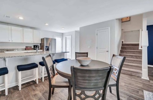 Port Wentworth Condo | Home Sweet Home w/King Bed
