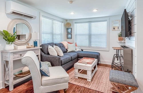 Isle of Palms Apartment | 1950s Beach Cottage Unit C