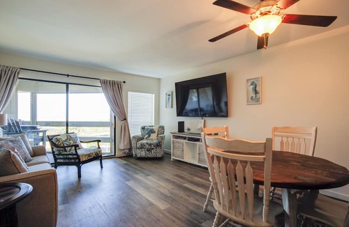 Oceanmarsh Subdivision Condo | Ocean-View Island Condo w/Pool: Pets Welcome!