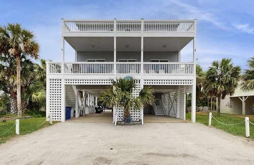 Edisto Island House | Dog-Friendly House Across the Street From Beach w/Private Pool, WiFi, AC, Patio