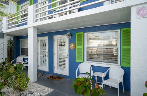 Bradenton Beach Condo | Villas By The Sea #2, Anna Maria Island Condo, one block from beach, heated pool