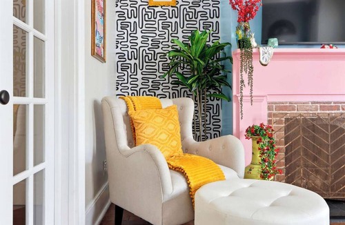 Historic District - North Apartment | The House of Hue | 1870s Artful Savannah Retreat