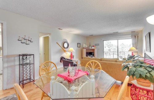 South Beach Condo | Coastal Sea Pines Escape: Walk to Beach!