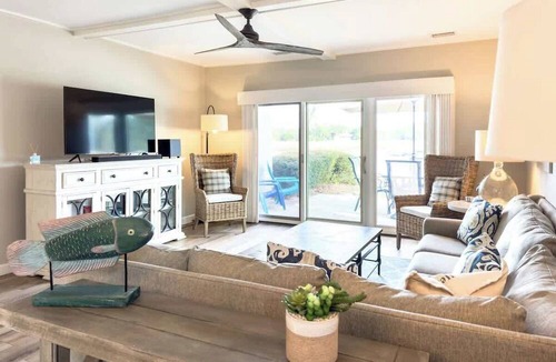South Beach Condo | Pet Friendly Villa w/Dock Superb View Hilton Head